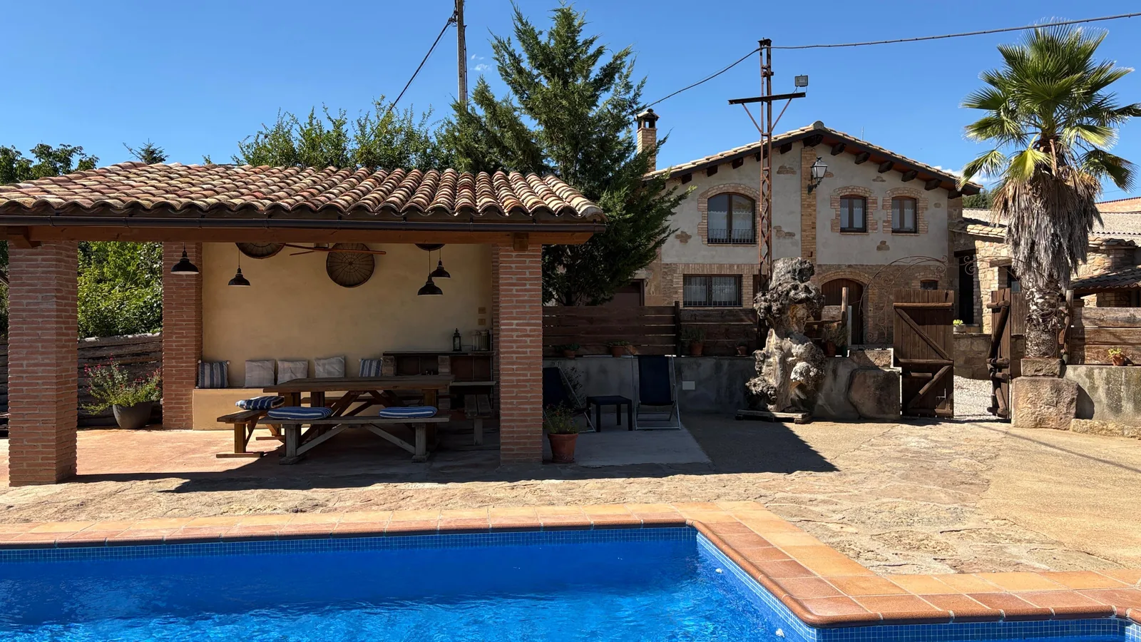 Casa Marcús, Olius
